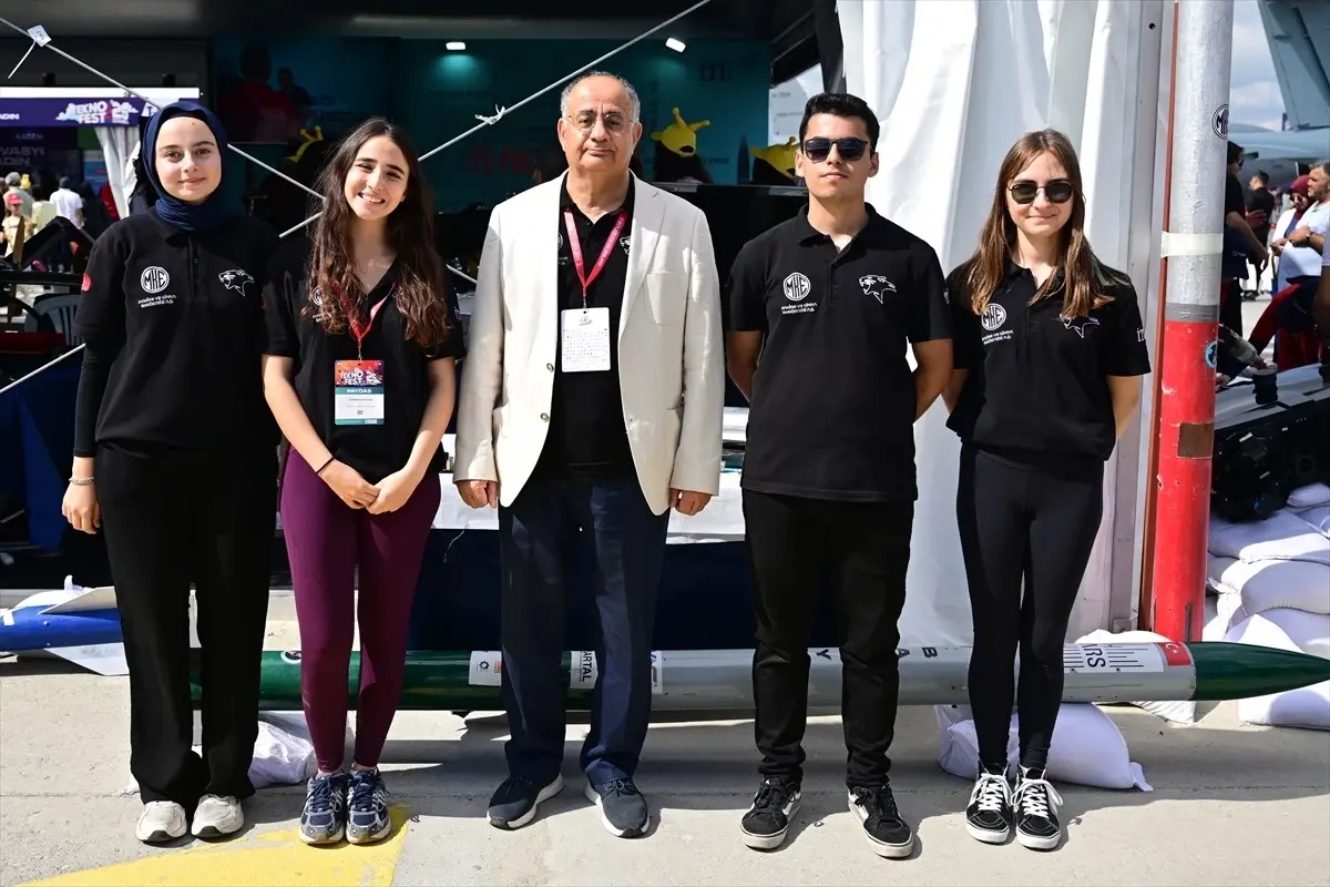 itunun roket grubu teknofestte tanitim yapti tHFJSHMA