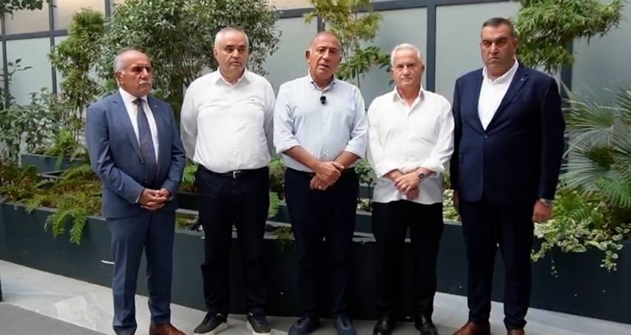 son dakika ikinci kayyum da heyetten cekildi KrQ7FkQq