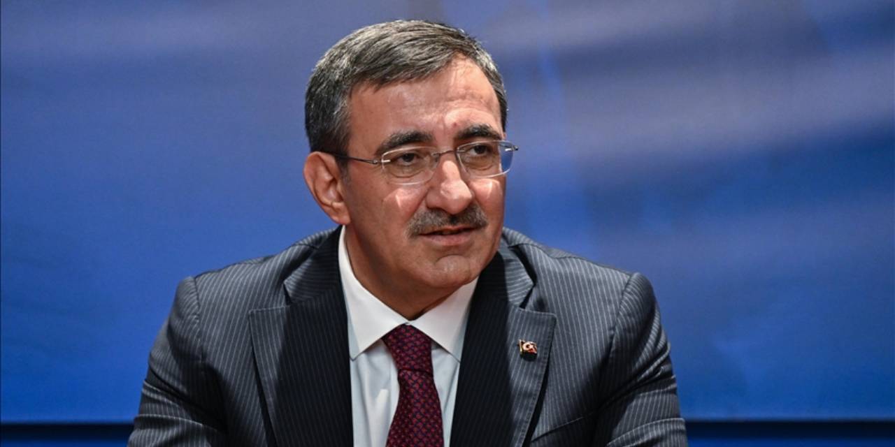 3 gun boyunca cumhurbaskanligina cevdet yilmaz vekalet edecek RZUqdbta.jpg