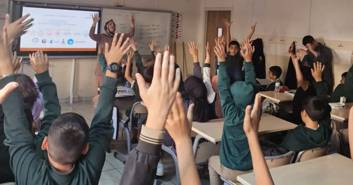 gaziantepte kulturden spora egitimden sagliga tam destek HDwvKgNC.webp