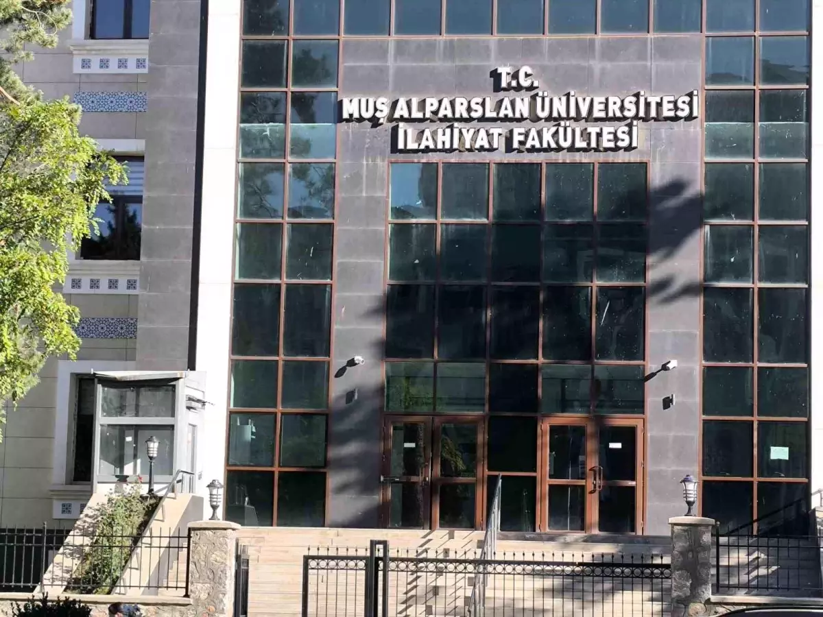 mus alparslan universitesinde engelli asansoru calismiyor A6PVuheS