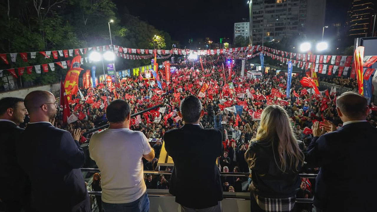 saatler kaldi chp bir ilki gerceklestiriyor s7b8mwMf.jpg