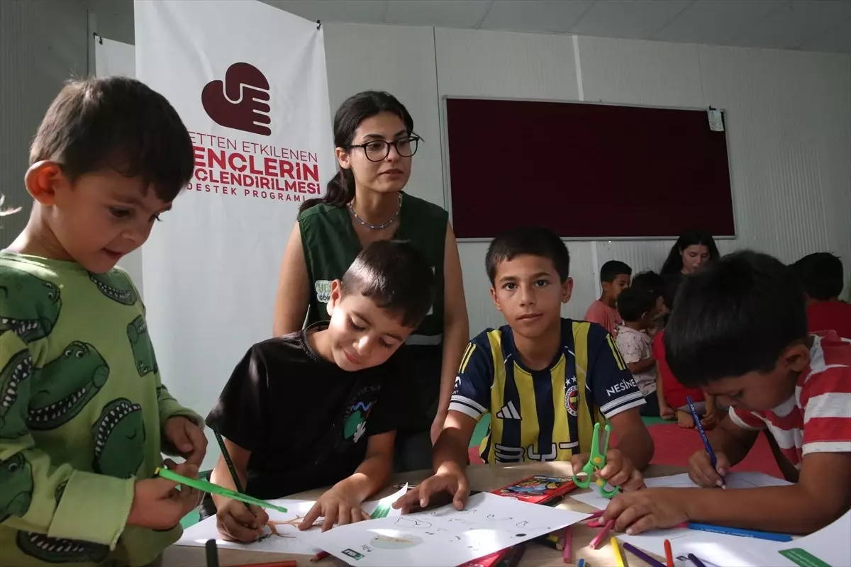 yesilay hatayda 9 bin cocuk ve gencle ulasti i7vBsY7I.jpg