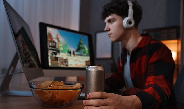 enerji icecegiyle alkol karisimi ilk belirtiler carpinti ve tansiyon yukselmesi ayVvg4j4.jpg