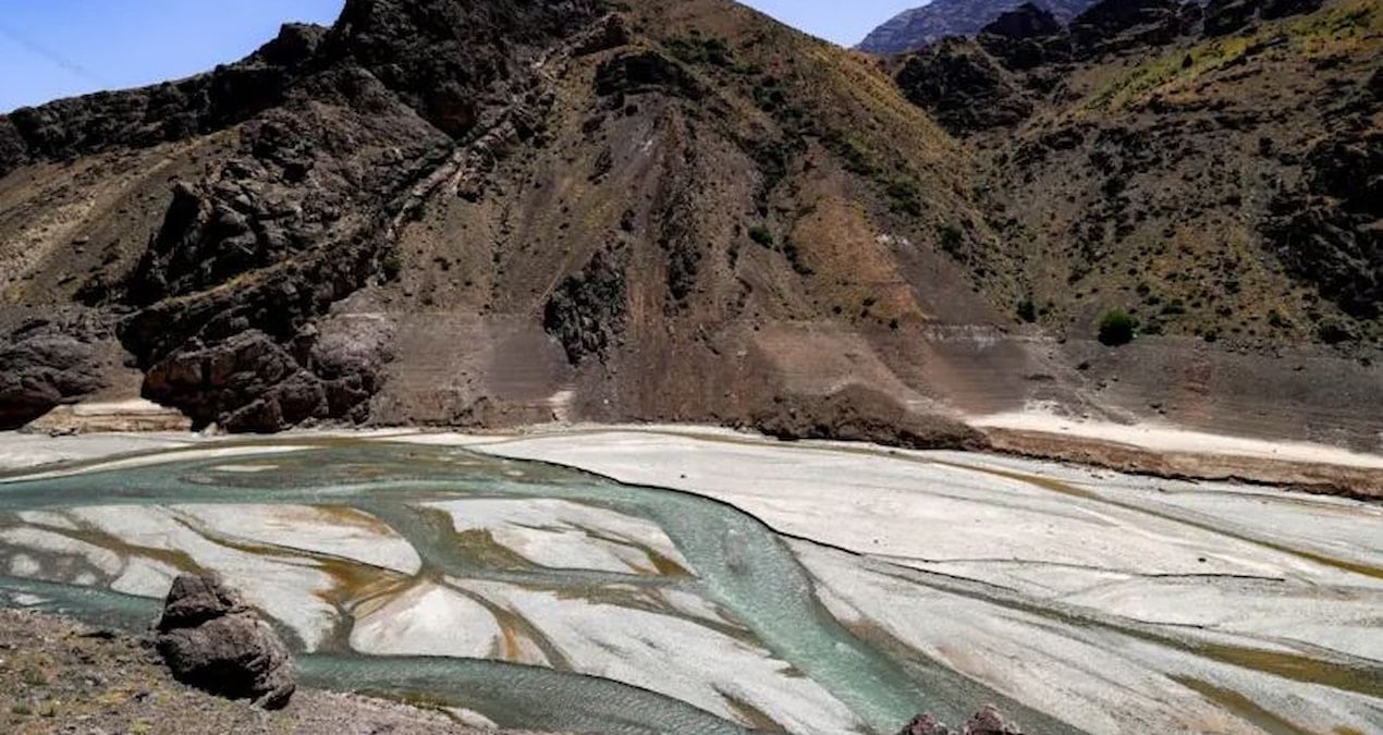 sadece iki haftalik sulari kaldi komsuda halk panik icinde NHSdbTLM.jpg