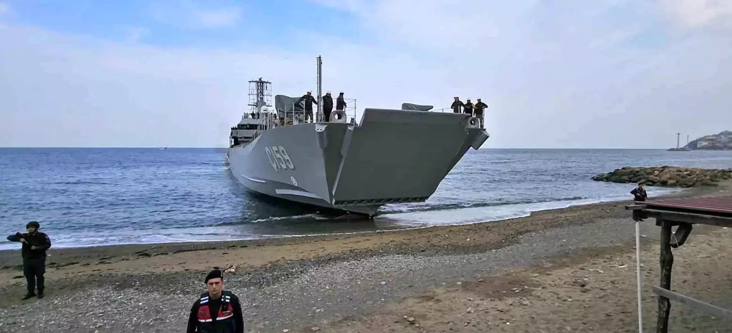 yeni tip cikarma gemisi c 159un testleri yalovada yapildi PwBXgkQk.jpg