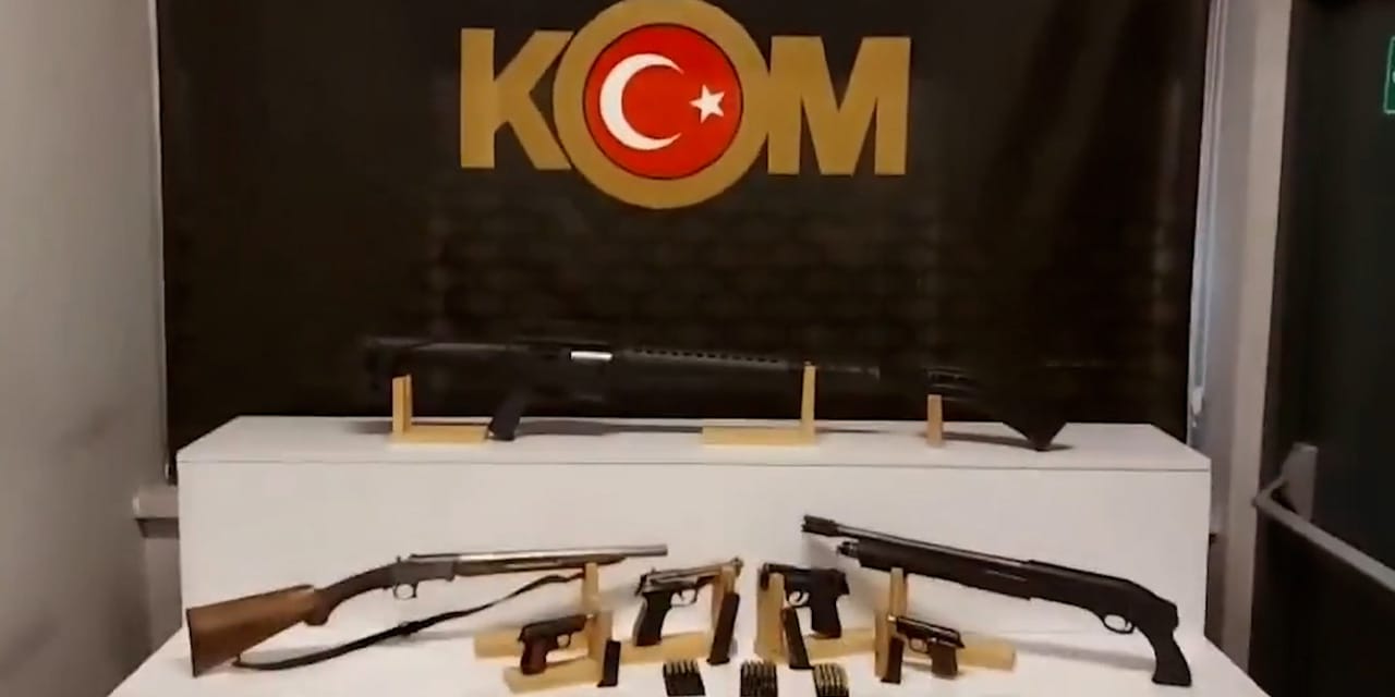 yasa-disi-silah-ticareti-yapanlara-yonelik-operasyon-2-zanli-yakalandi-bXKWxIXU